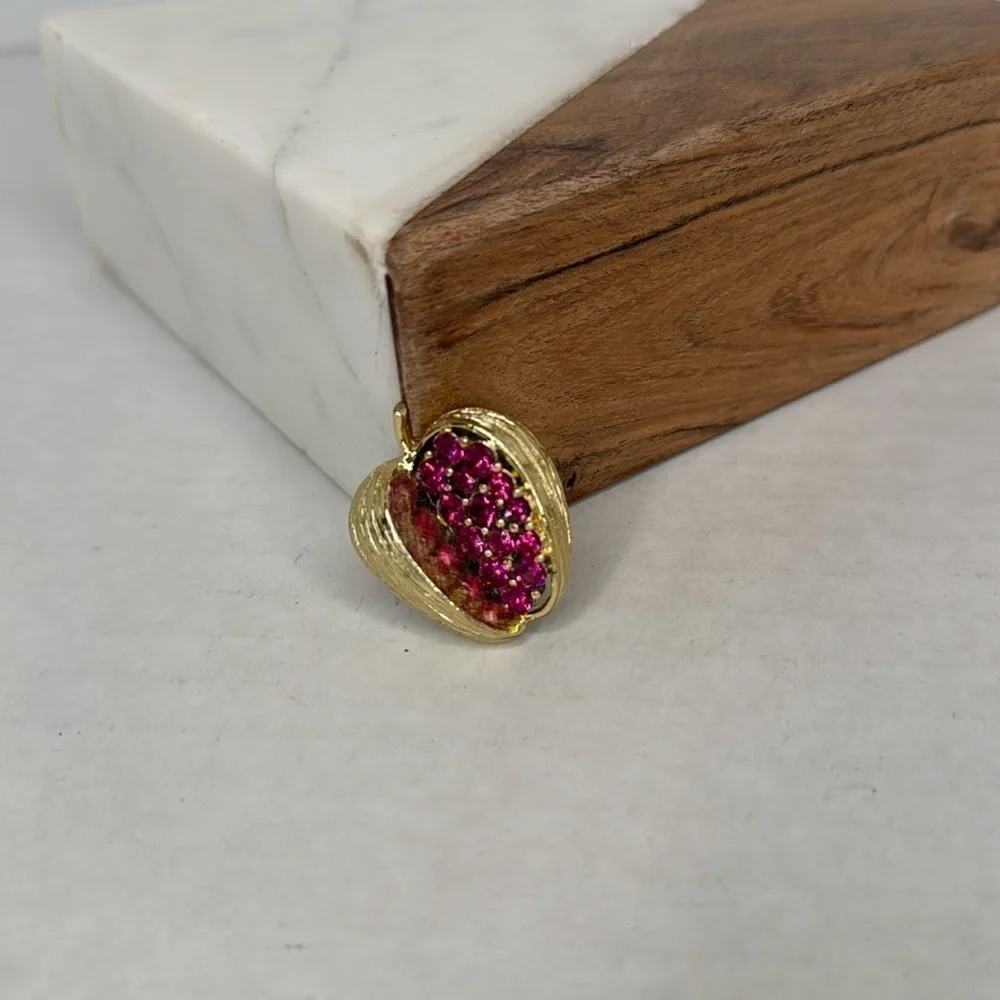 Vintage Estate Gold and Pink Crystal Apple Brooch Lot B4